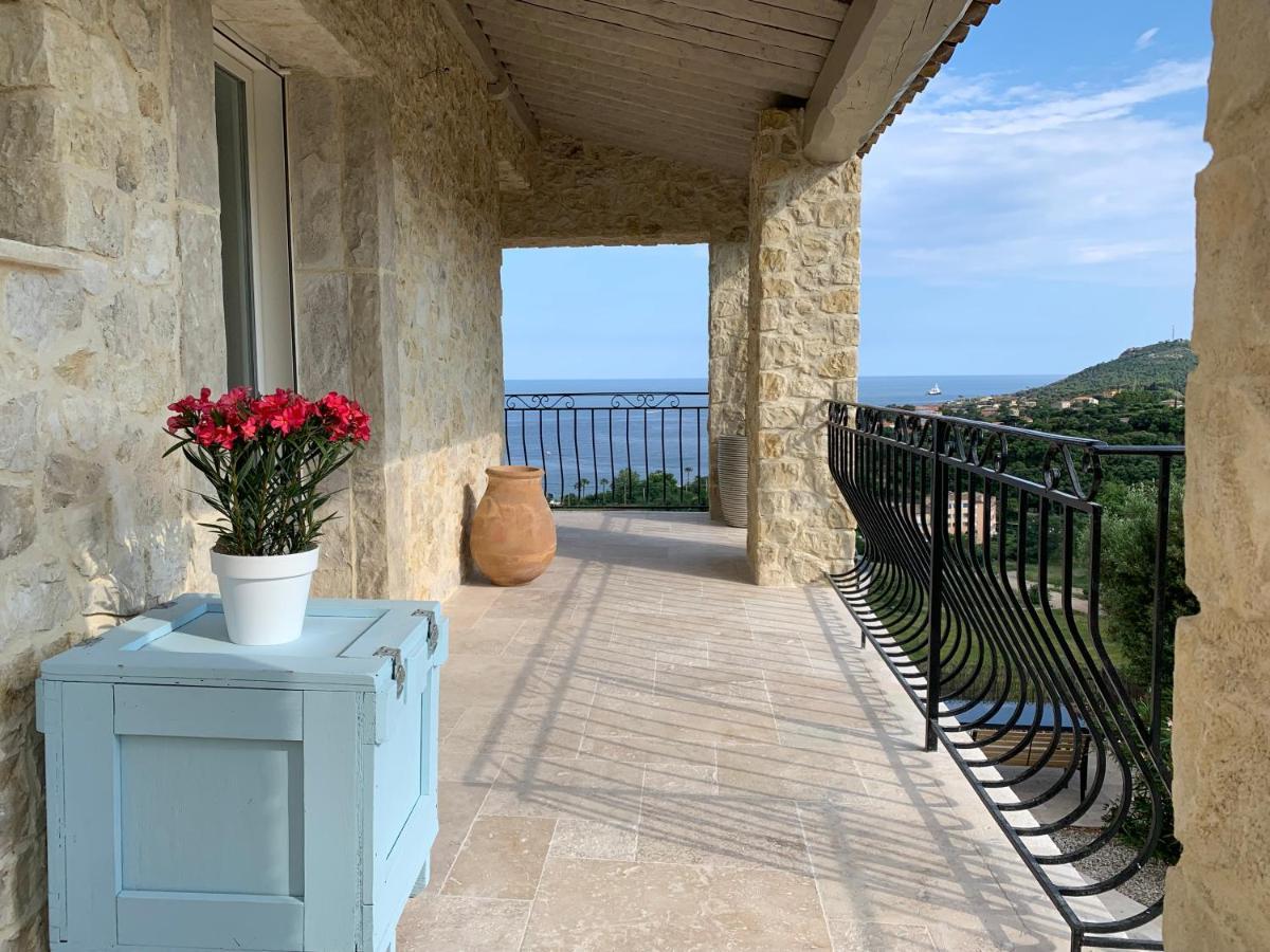Villa Grand Baie Saint-Raphael  Exterior photo